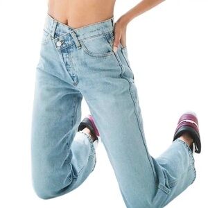Revice Denim Crossover Jeans Size 26 WITH TAGS NEVER WORN